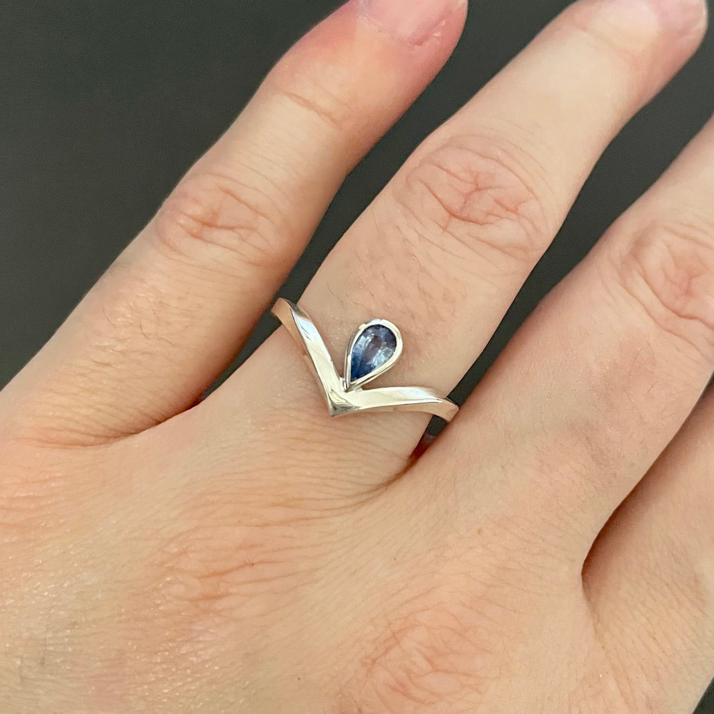 Bague saphir bleu de Ceylan